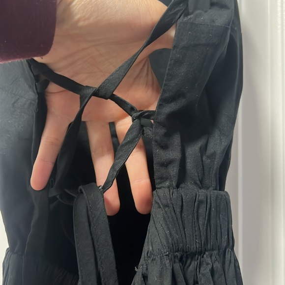 Zara black poplin dress with detailing on back - Picture 4 of 4